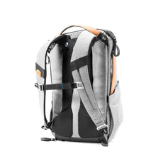 Load image into Gallery viewer, EVERYDAY BACKPACK
